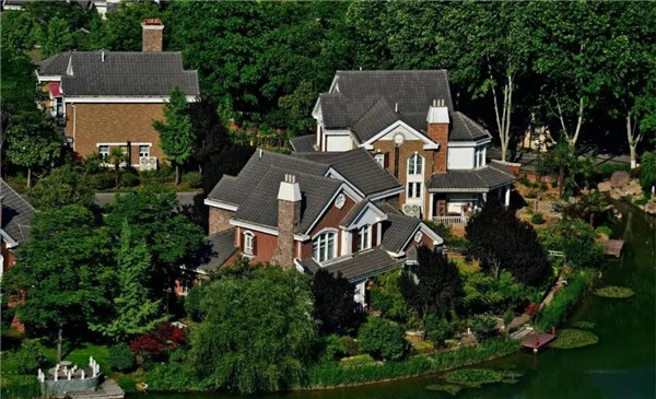 1584407472317380.jpg 別墅生活7.jpg